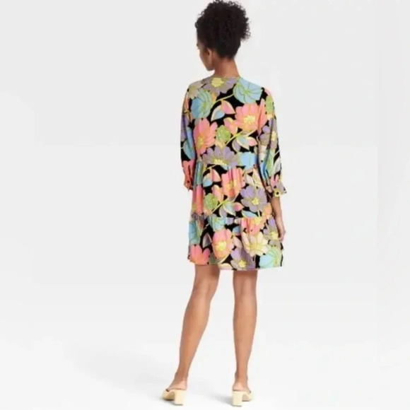 WHO WHAT WEAR NWOT Outline Floral Watercolor Print Dress - Picture 2 of 9